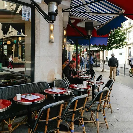 Modern With A-c - Near Montmartre Апартаменты *